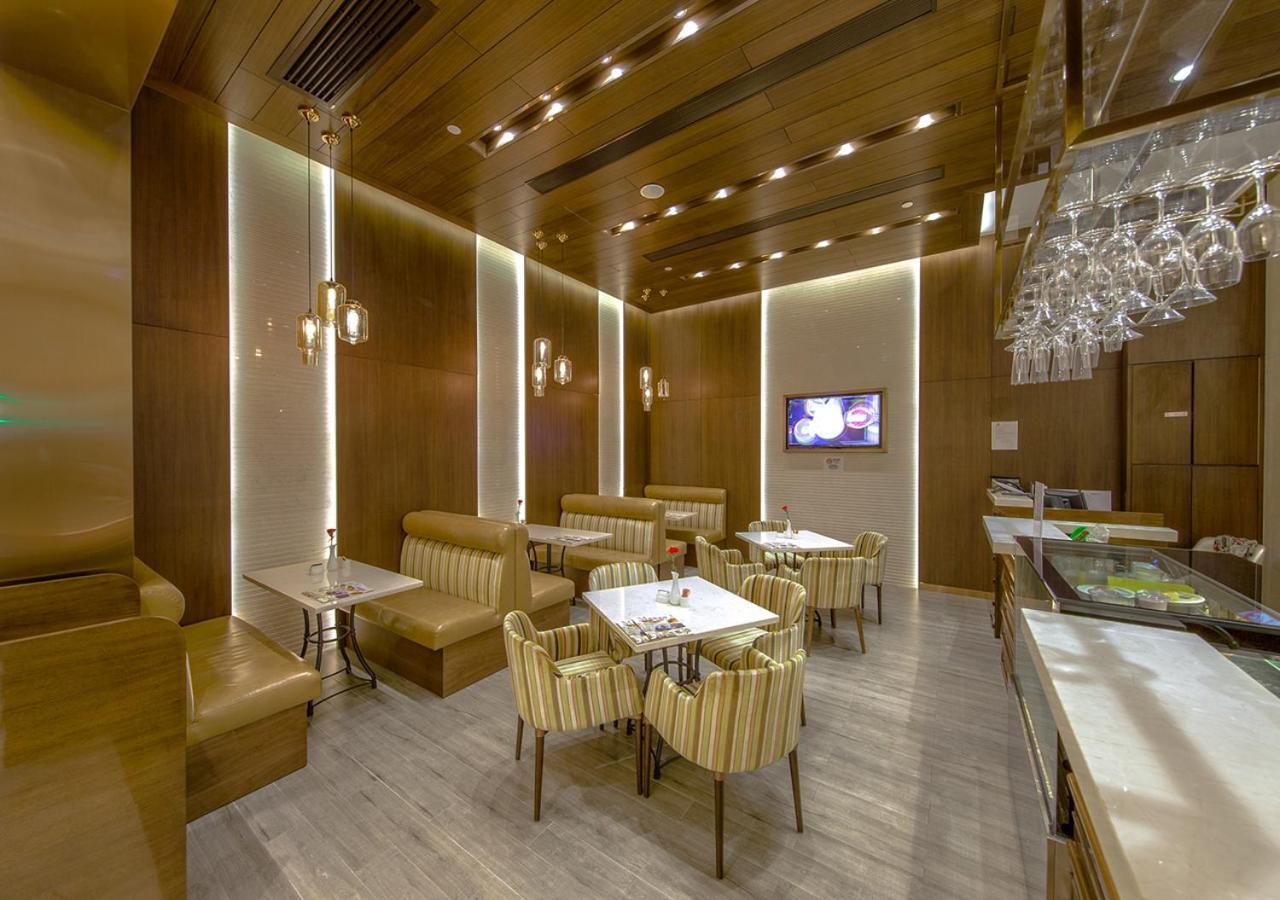 Royal Dragon Hotel Макао Экстерьер фото